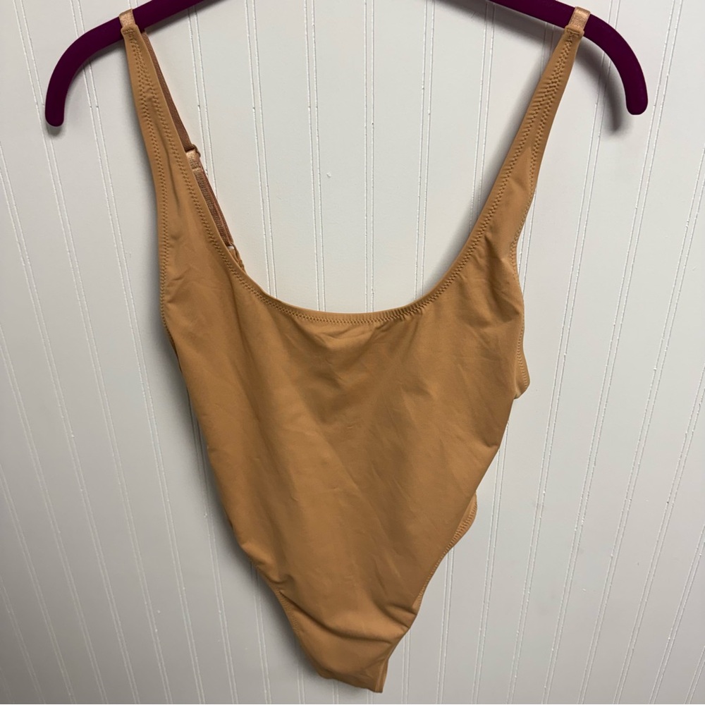 Skims Recycled Swim Scoop Neck Onepiece Ochre Medium
